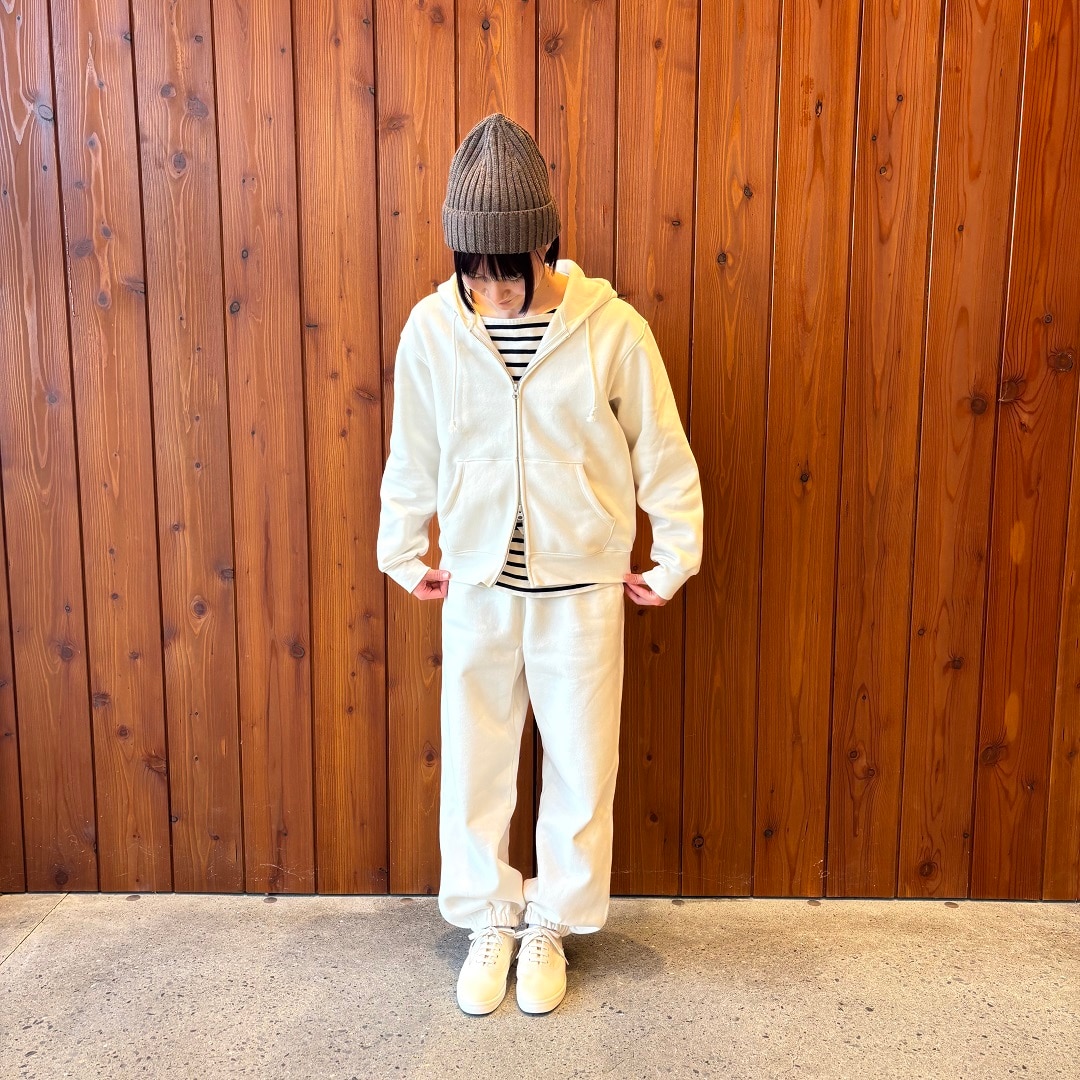 婦人スタッフスナップ