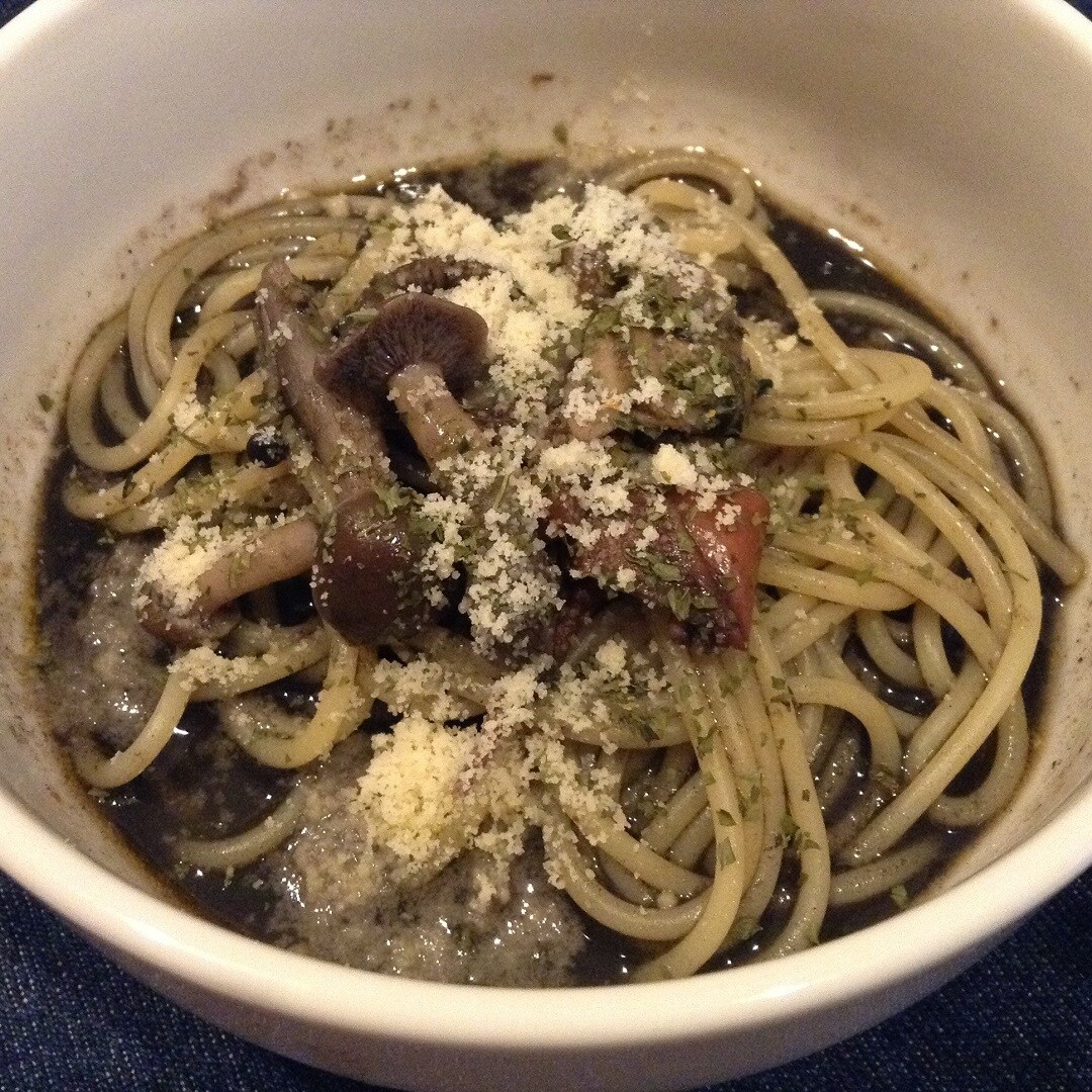 いかすみ鍋しめのパスタ