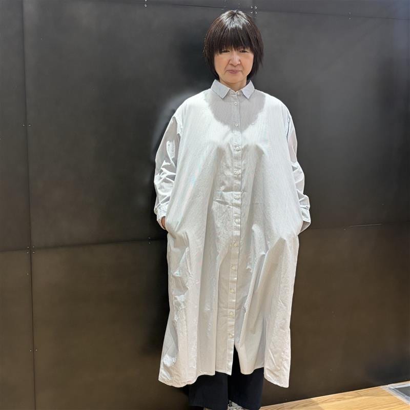 スタッフスナップ全身