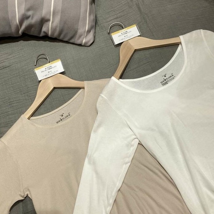 婦人　あったか綿　ＵとVネック比較