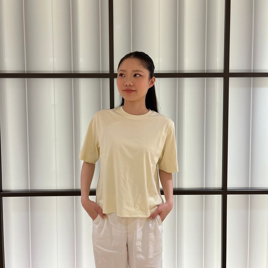 神戸阪急_Tシャツ_婦人色着用