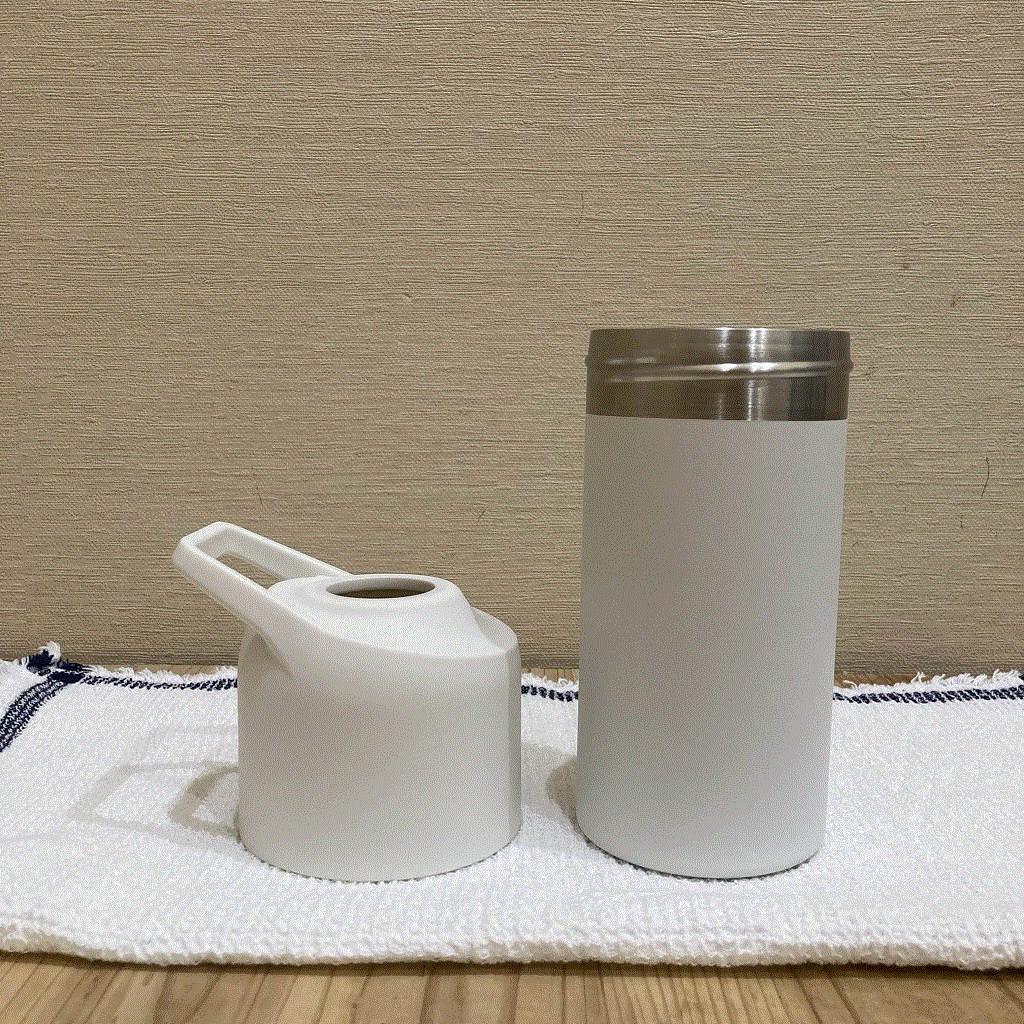 ペットボトル保冷ホルダー　白