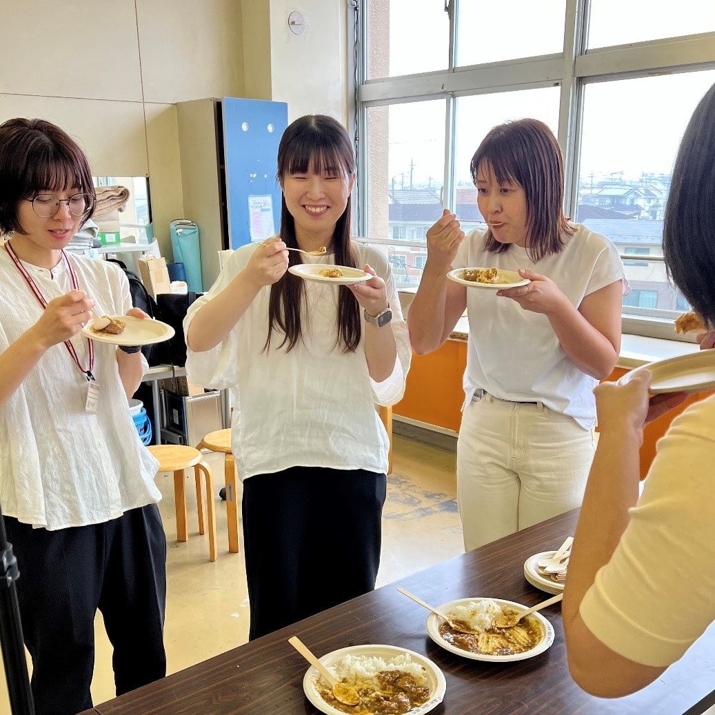 無印良品スタッフも試食