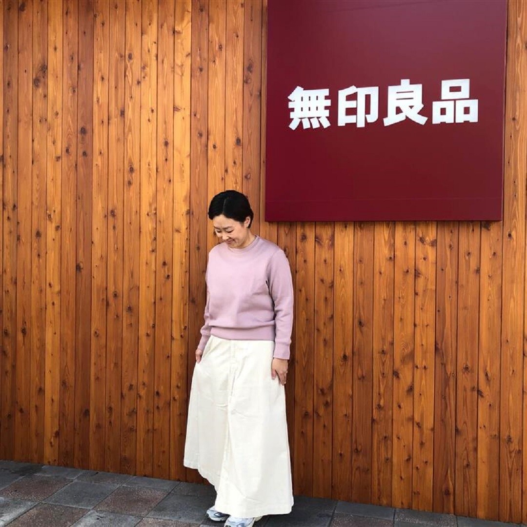 婦人用二重編みスウェットシャツの着用写真