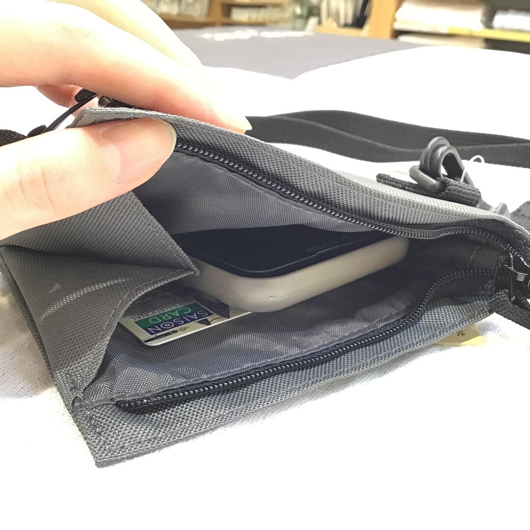 無印良品サコッシュ