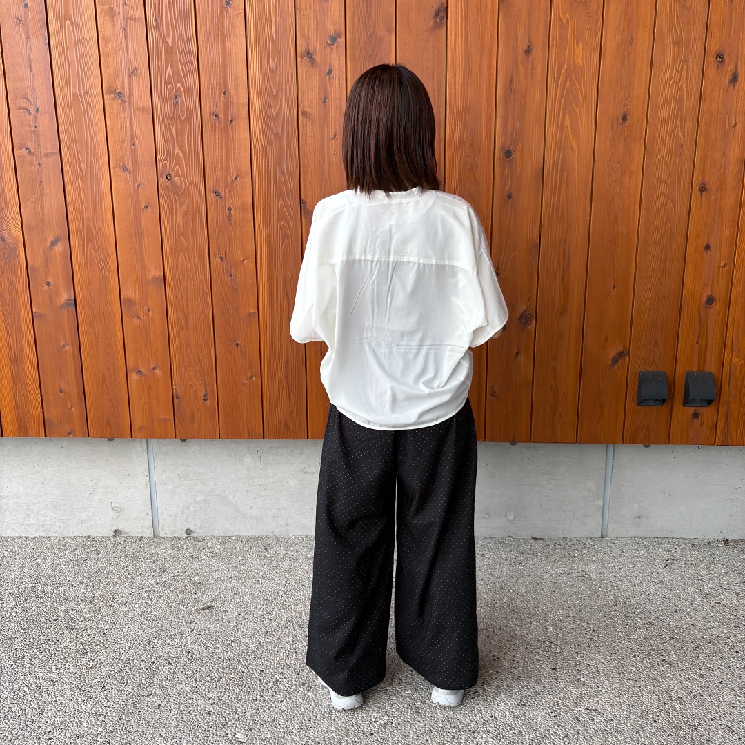 後ろ