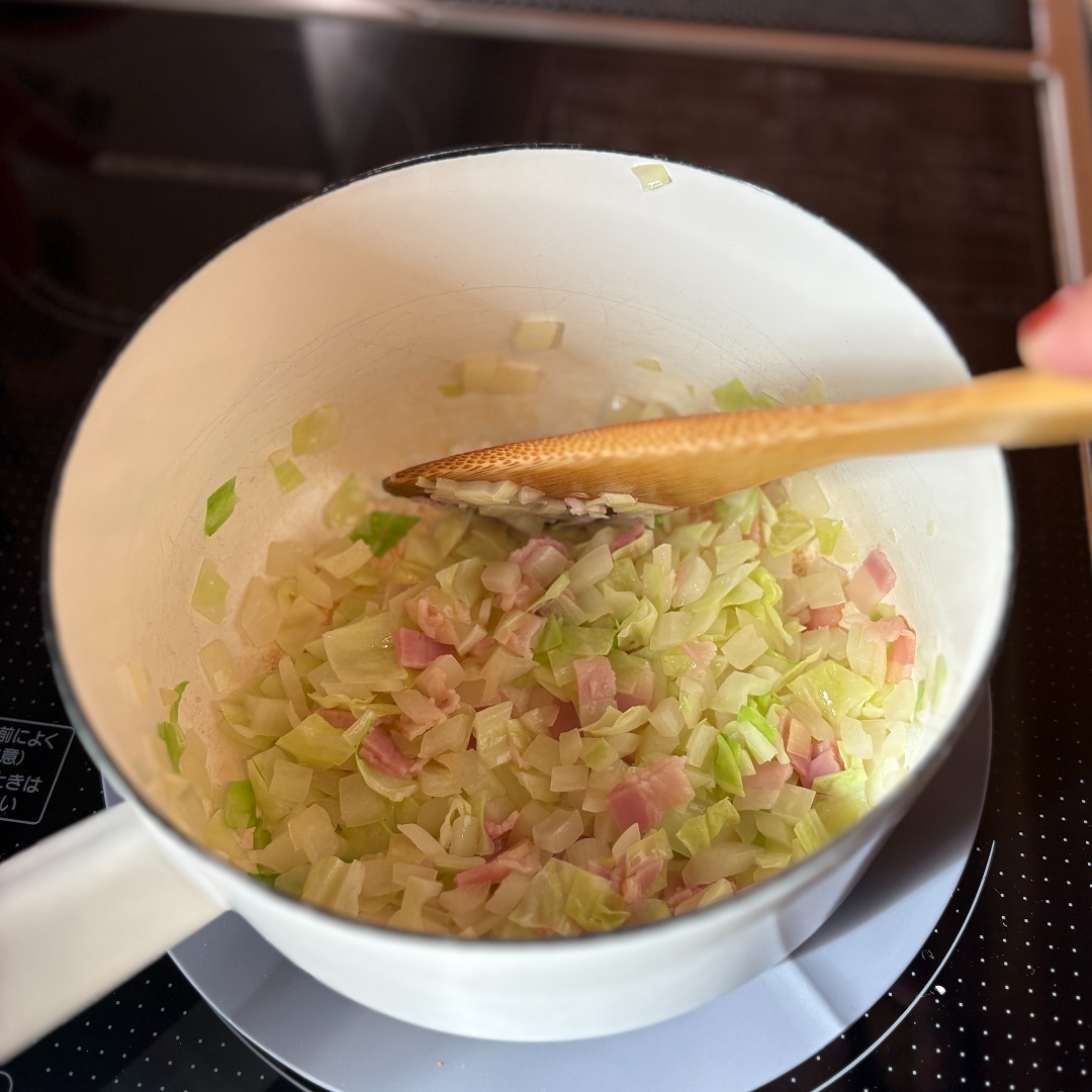 炒める
