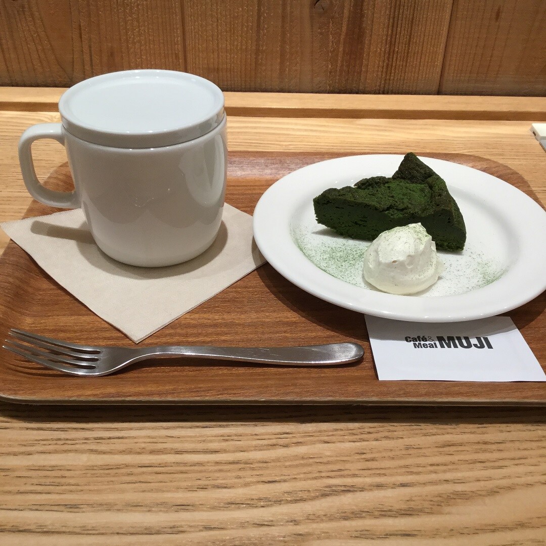 【CM越谷】抹茶ケーキの写真