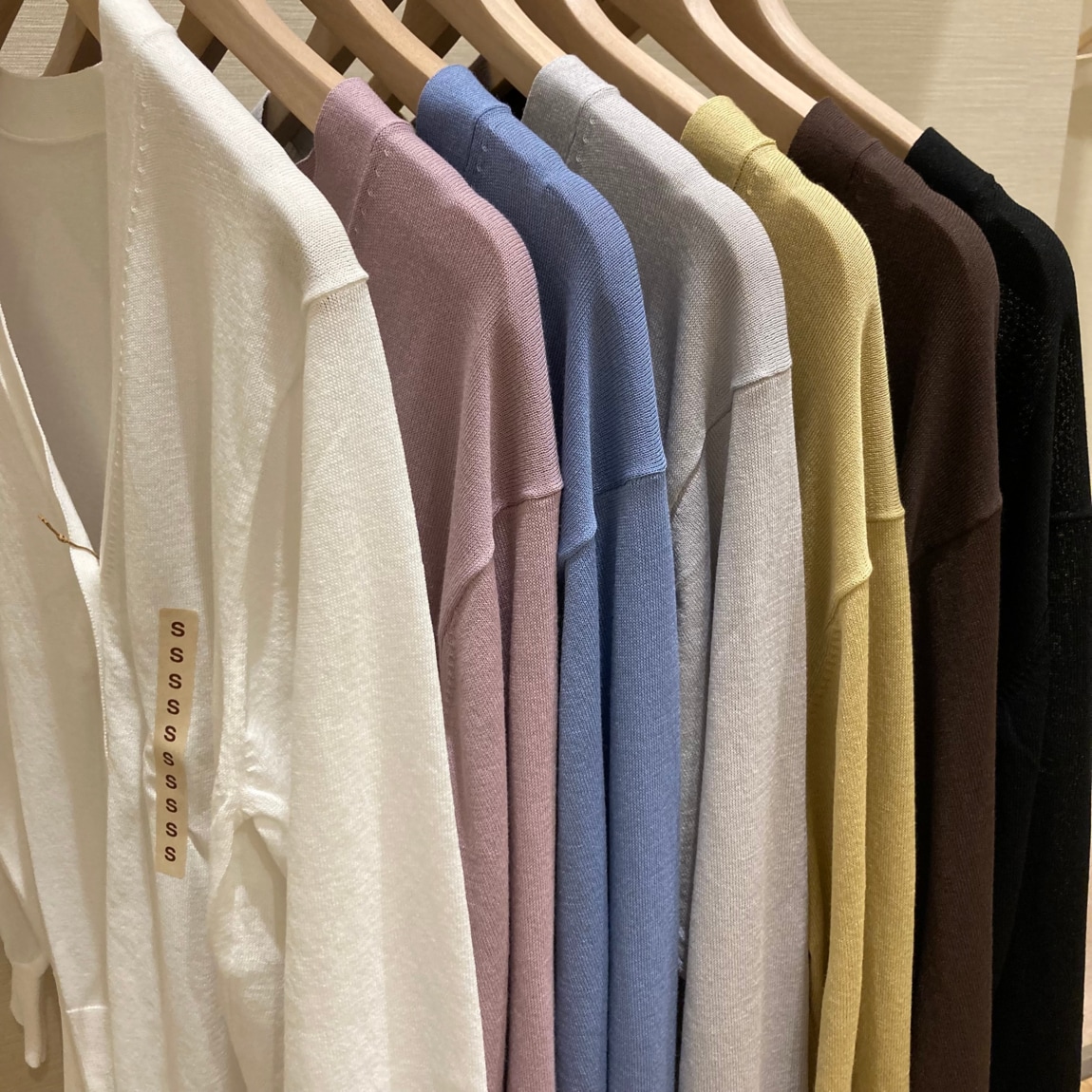 カラー展開
