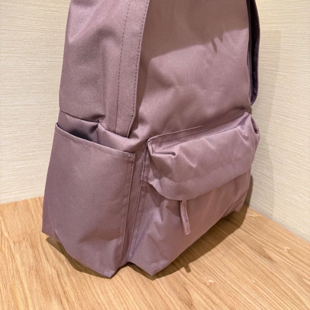 サイド、フロントポケット