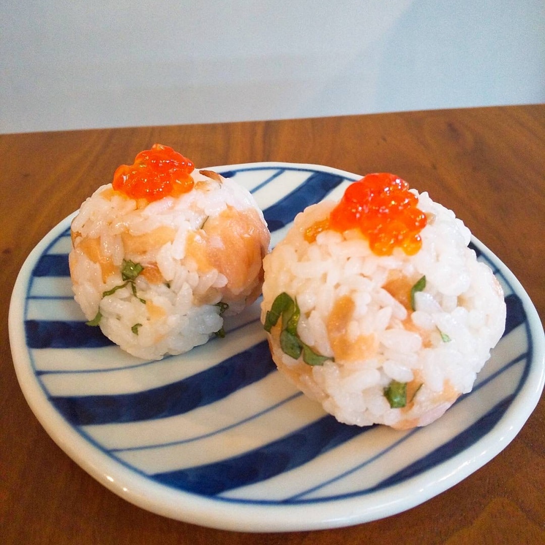 【芦屋モンテメール】サーモンの手まり寿司