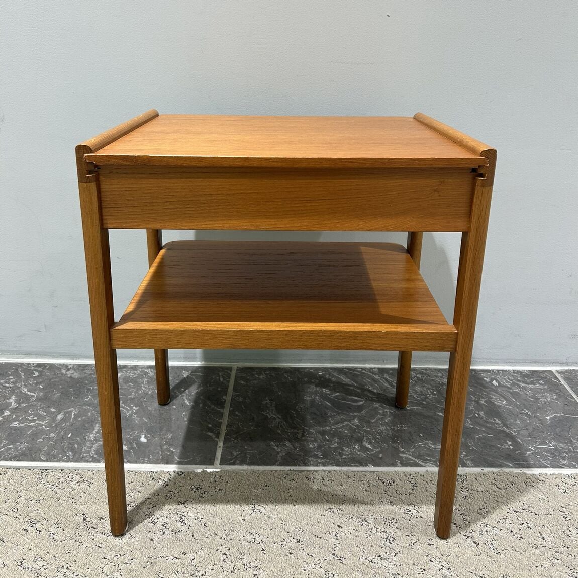 VINTAGESIDETABLE13
