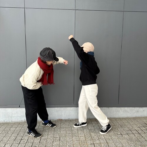 2人の女性の画像