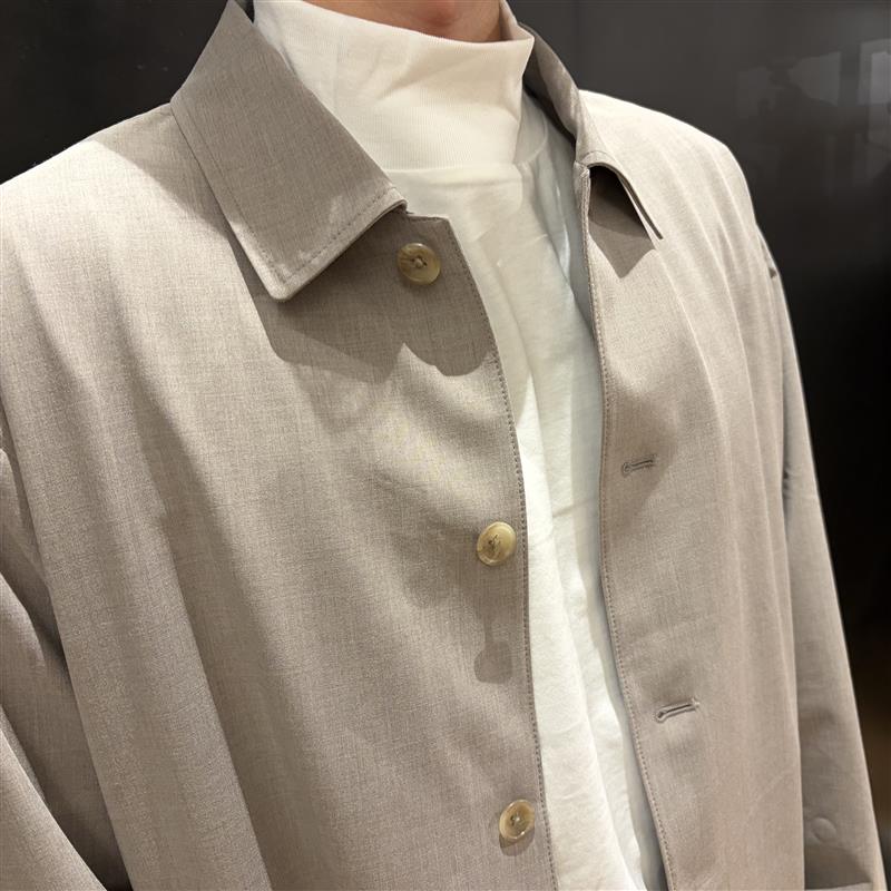 スタッフスナップ全身斜め