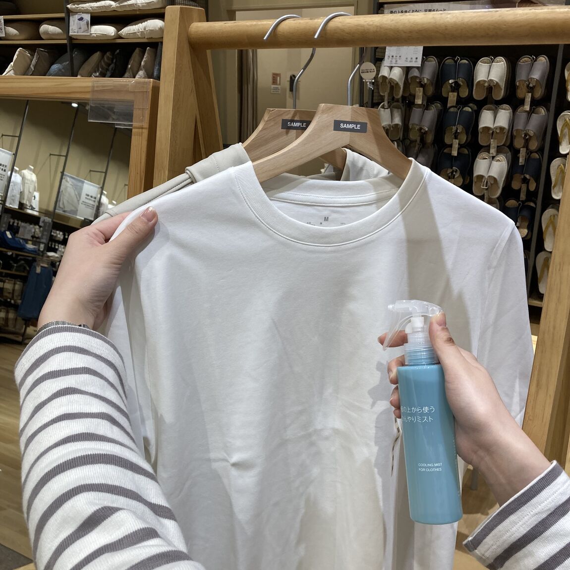 服の上から使うひんやりミスト