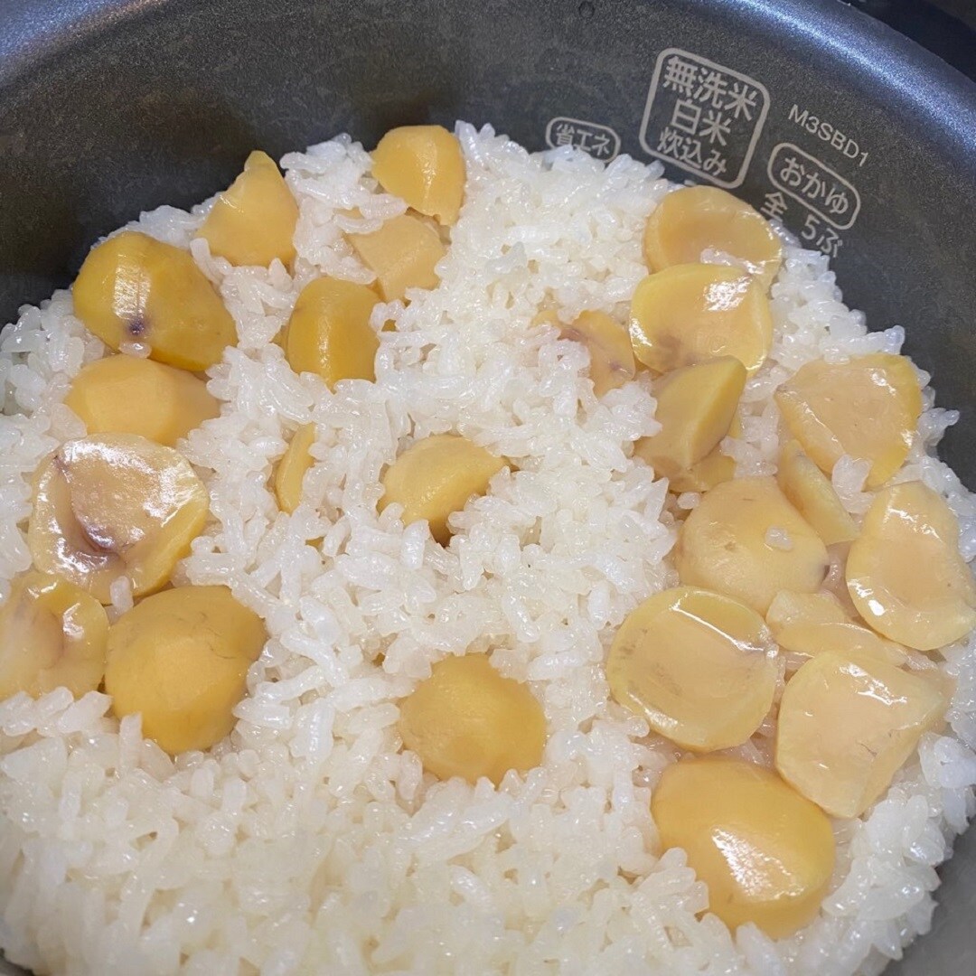 秋に栗ごはん