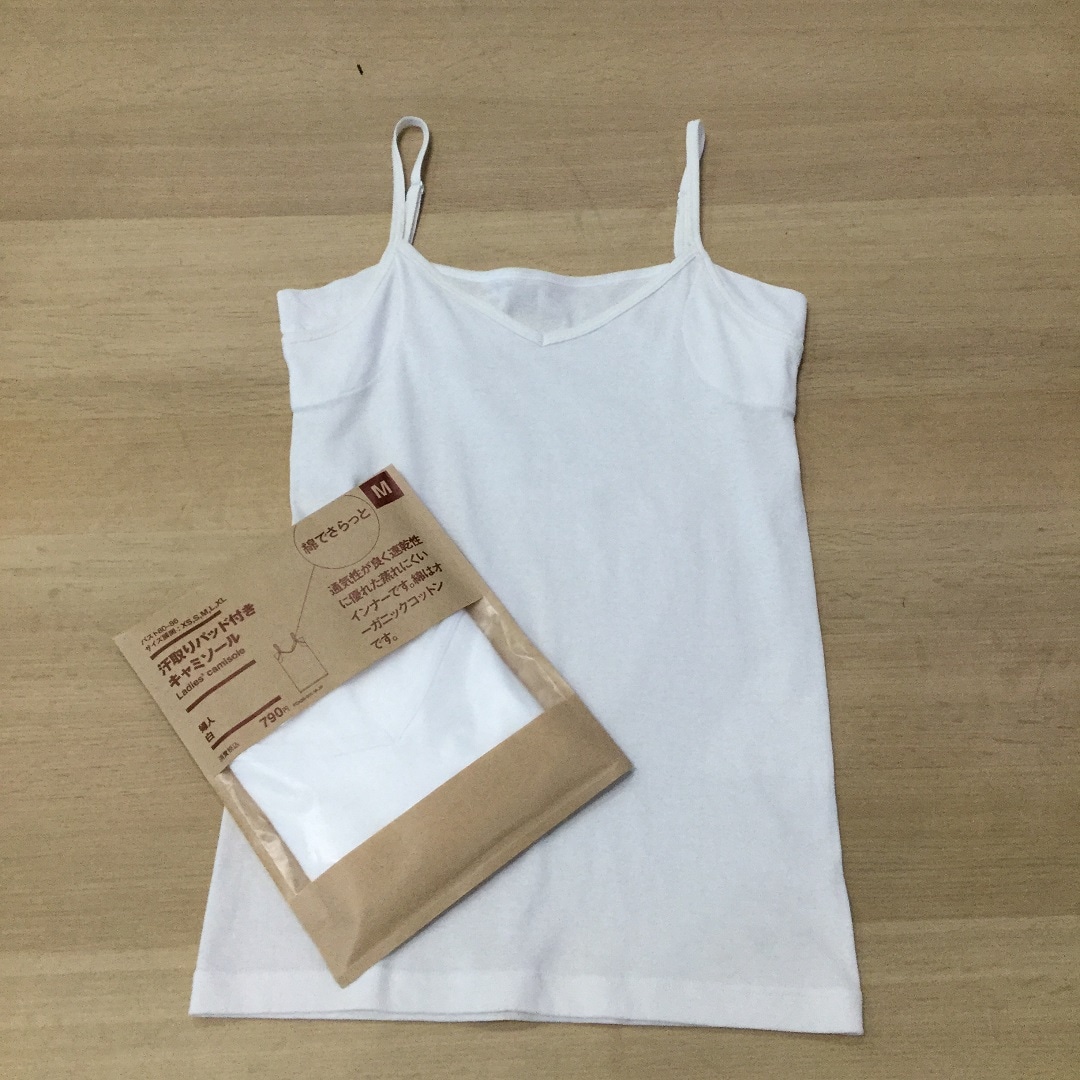 【MUJI to GO成田国際空港第1ターミナル】インナーも気分もさらっと快適に。