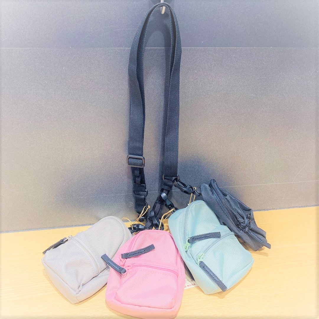 【MUJI to GO 成田国際空港第1ターミナル】ひっかけて、ショルダーベルト。