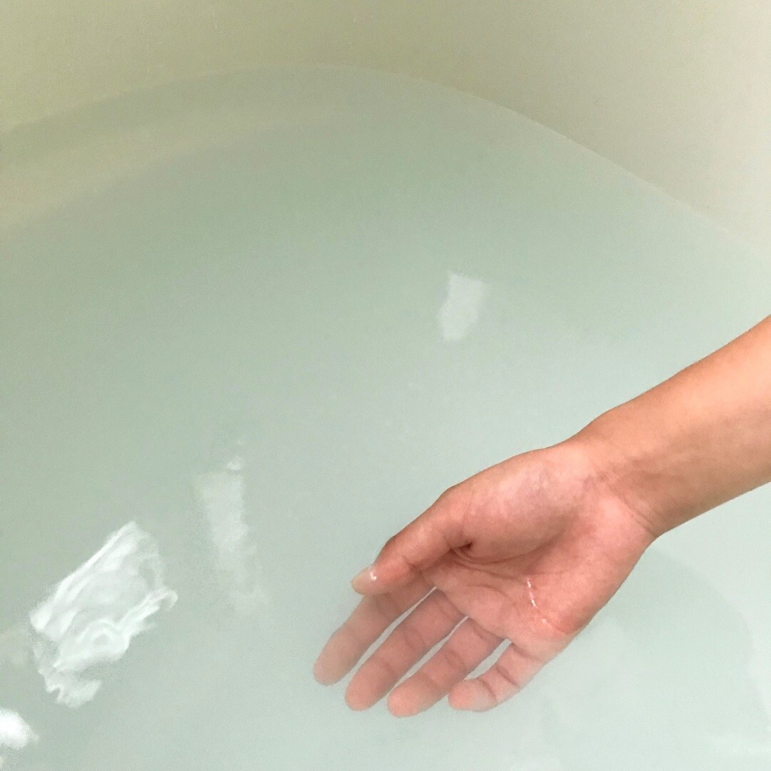 暑い日こそお湯にゆっくりつかりませんか