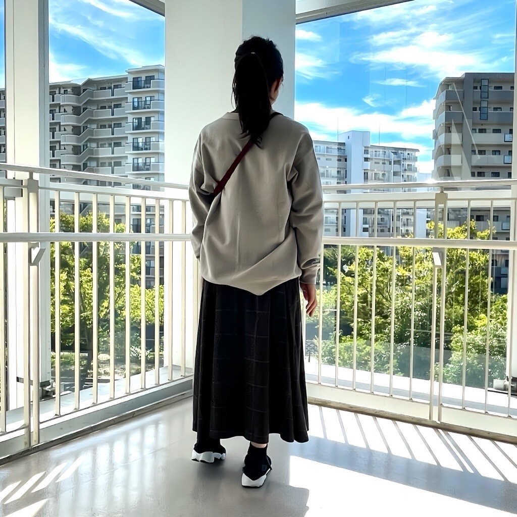 背面