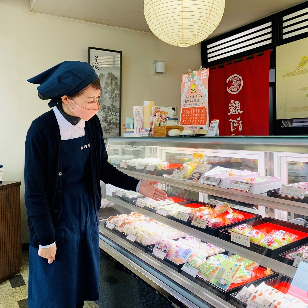 駿河屋さん　ショーケース