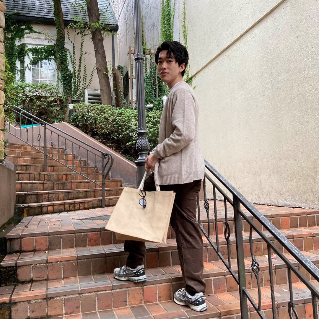 男性スタッフコーデュロイパンツ着用画像②