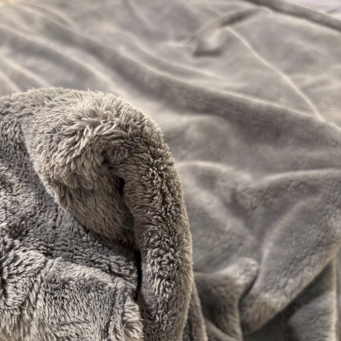 あたたかファイバー厚手毛布