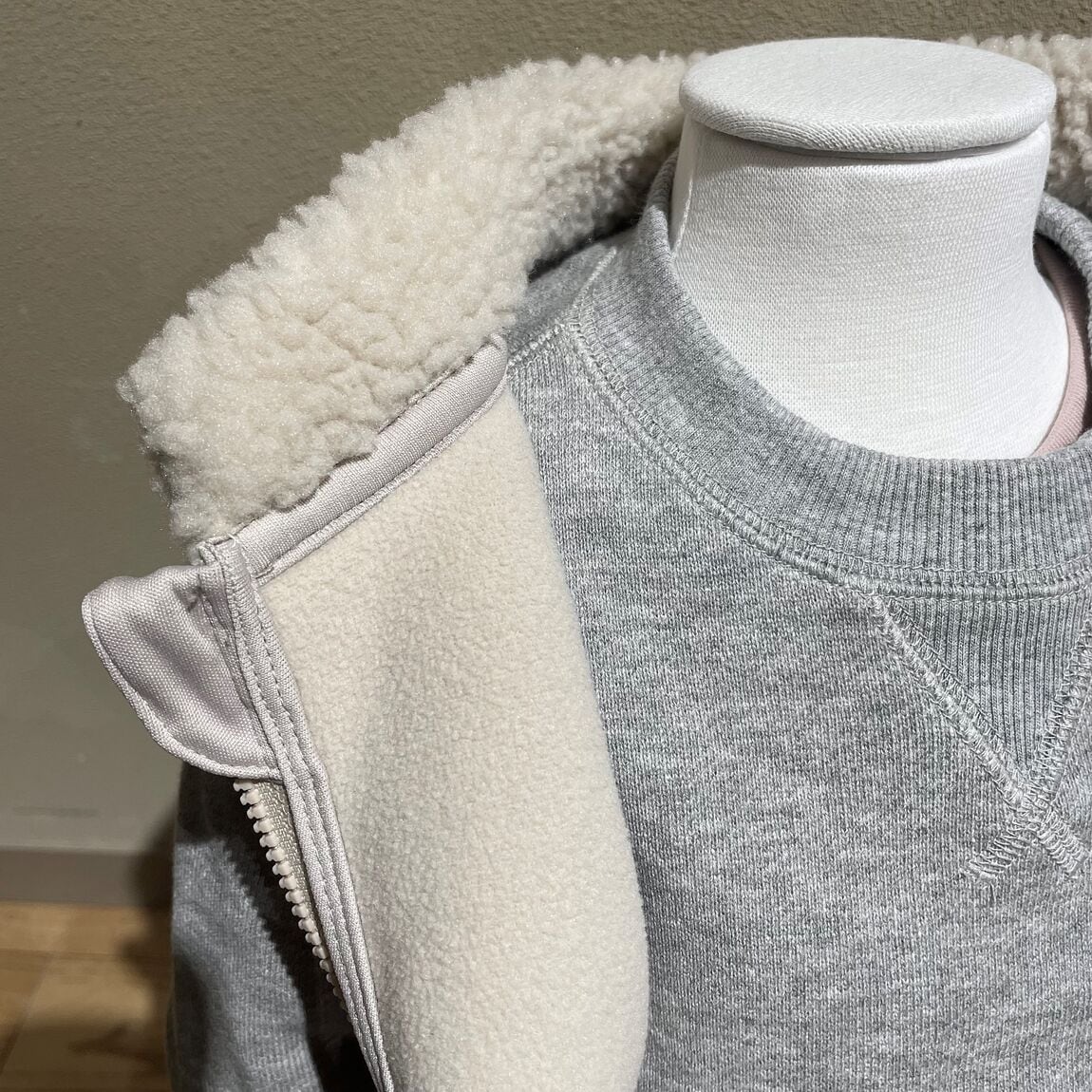 ボアフリースベスト