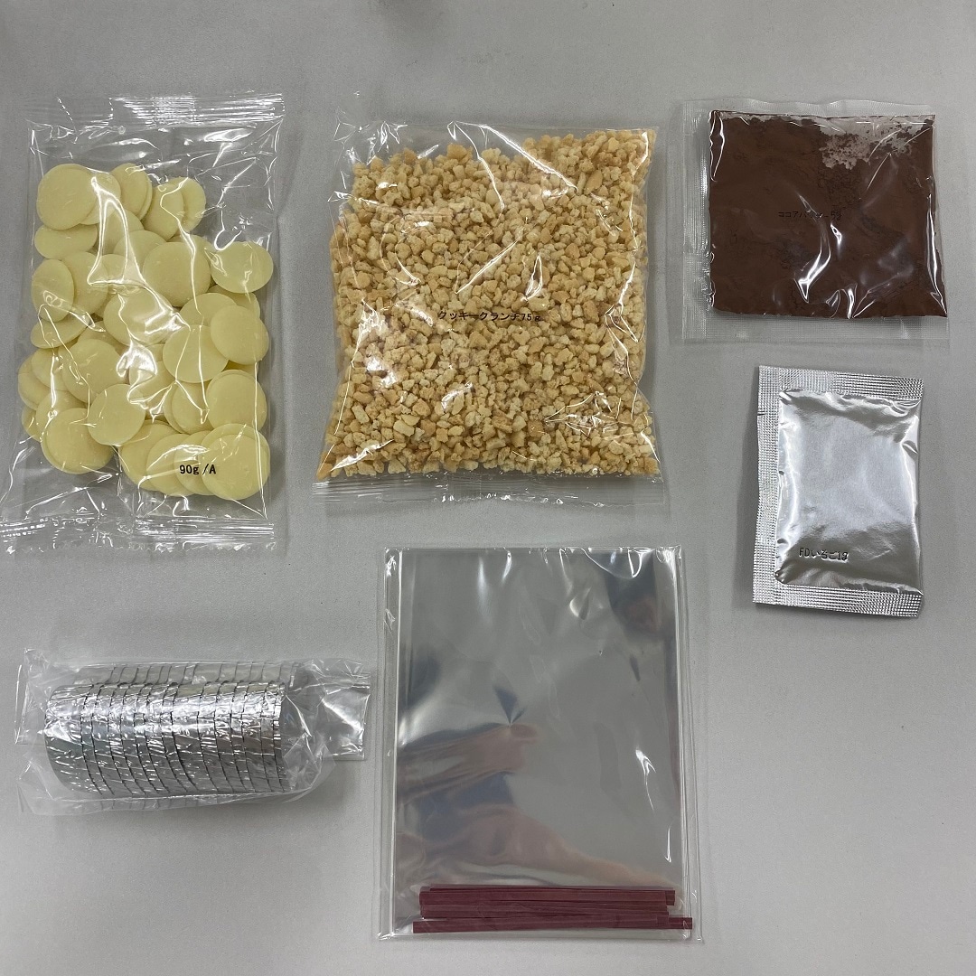 チョコクランチ箱の中