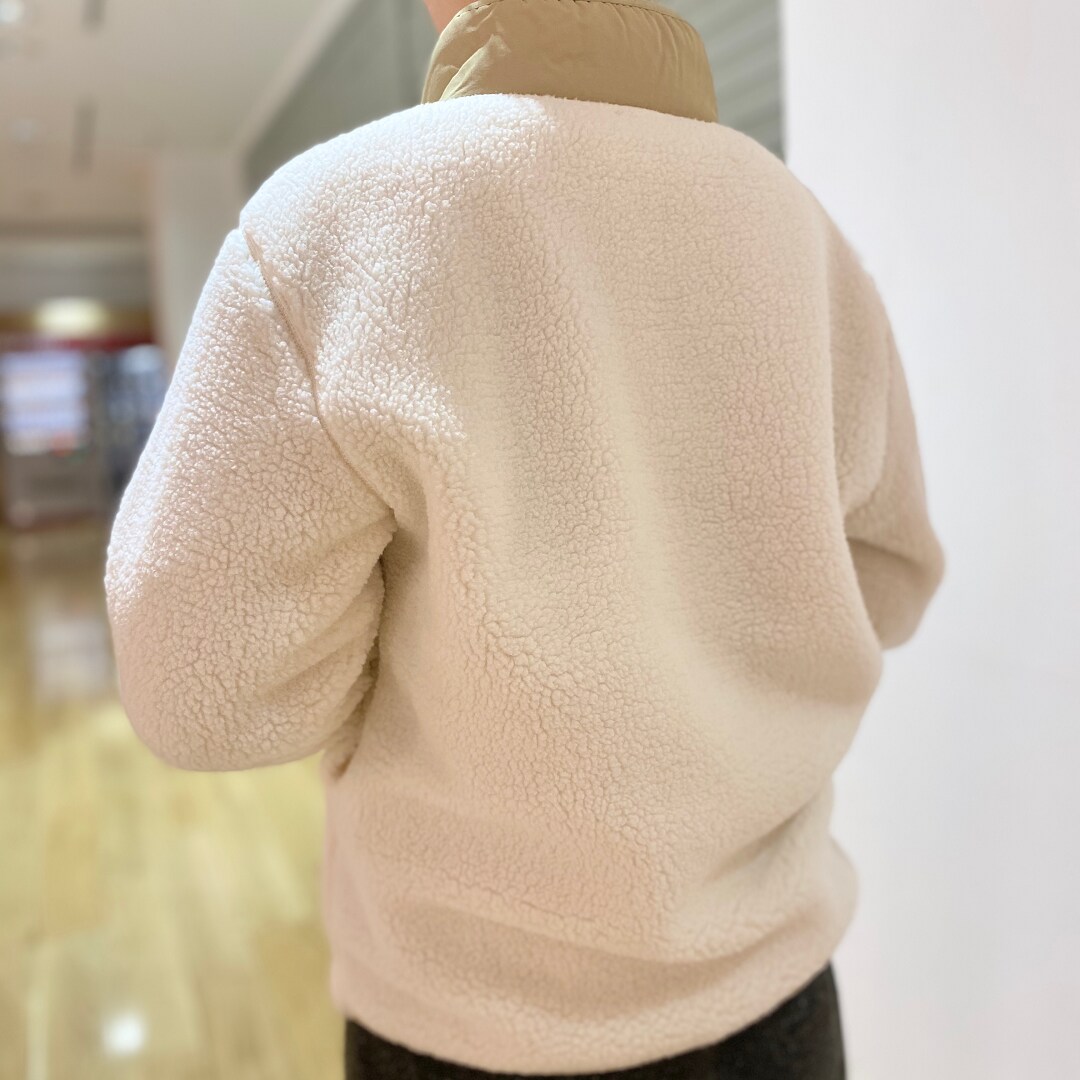 うしろ