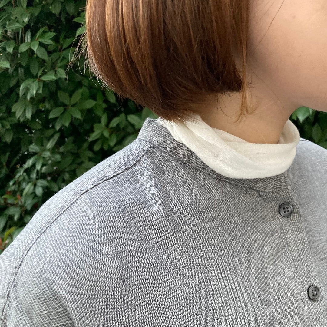 婦人コーディネート　首元