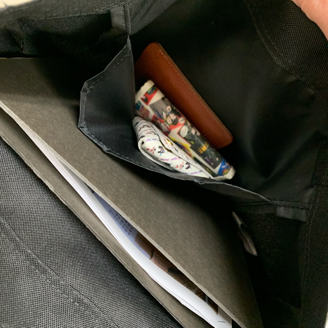 内ポケットに小物