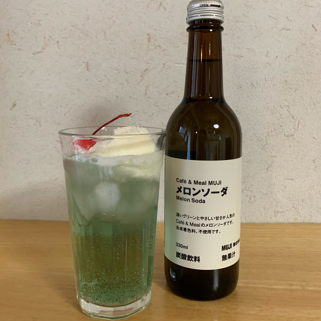 クリームソーダとメロンソーダ