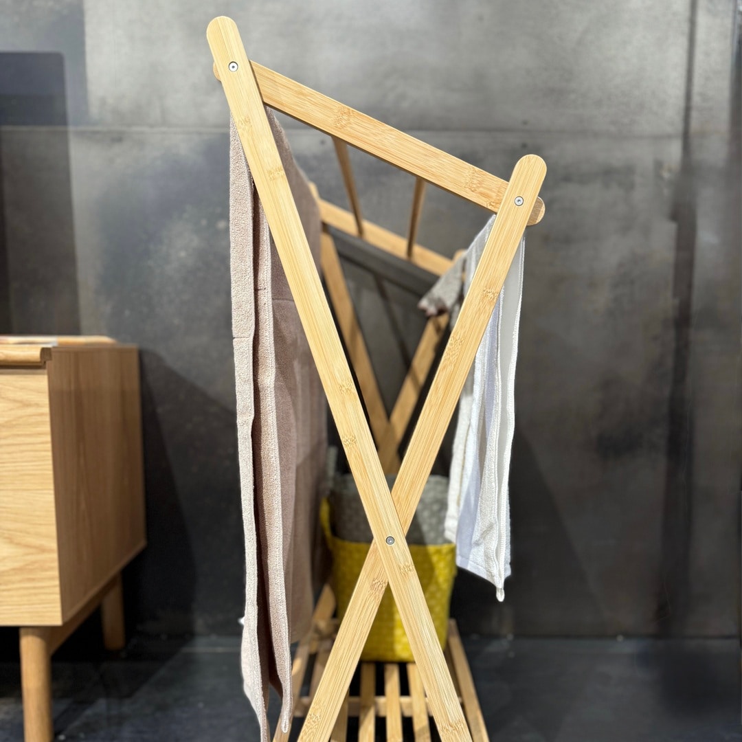 【銀座】環境に配慮した竹材の家具