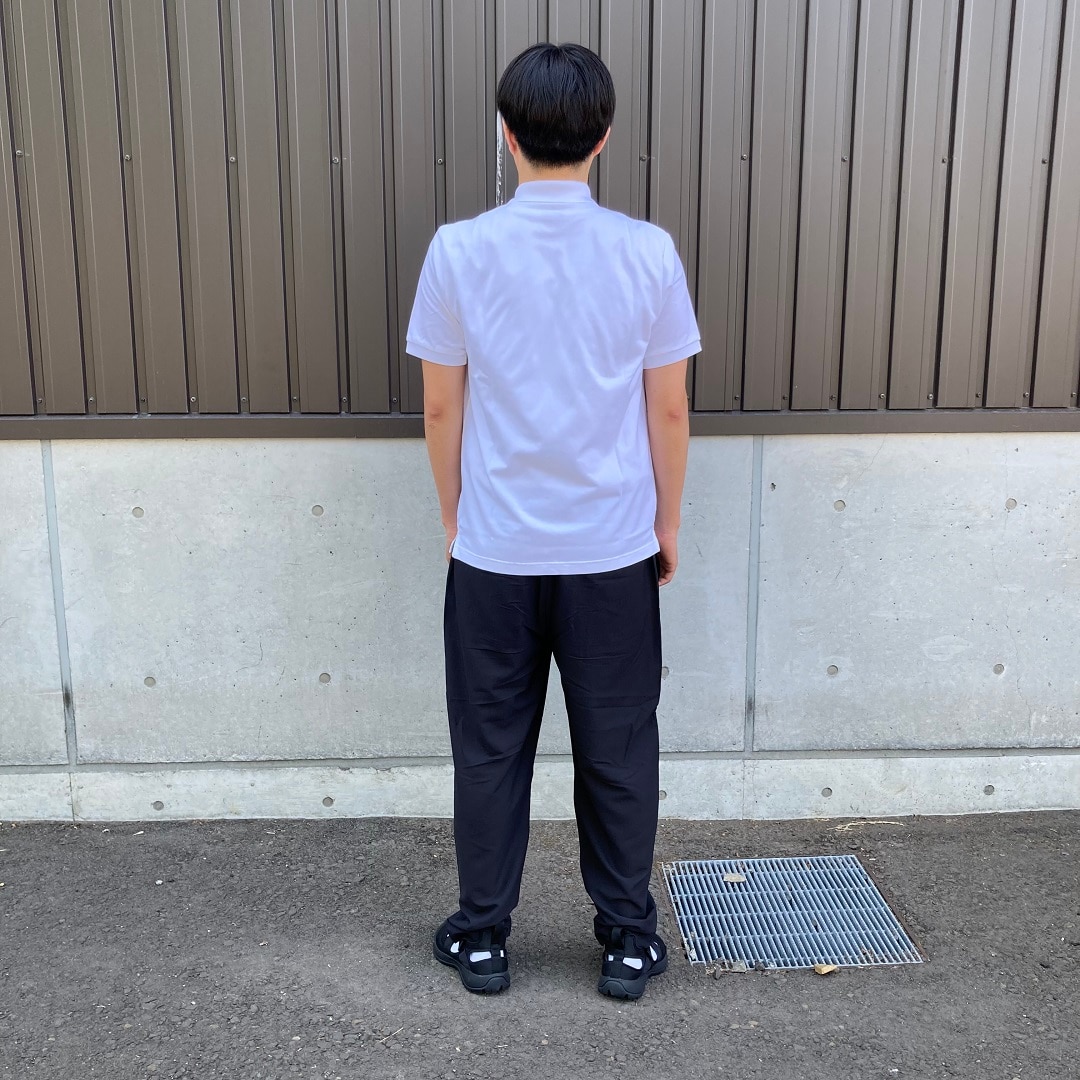 後ろ