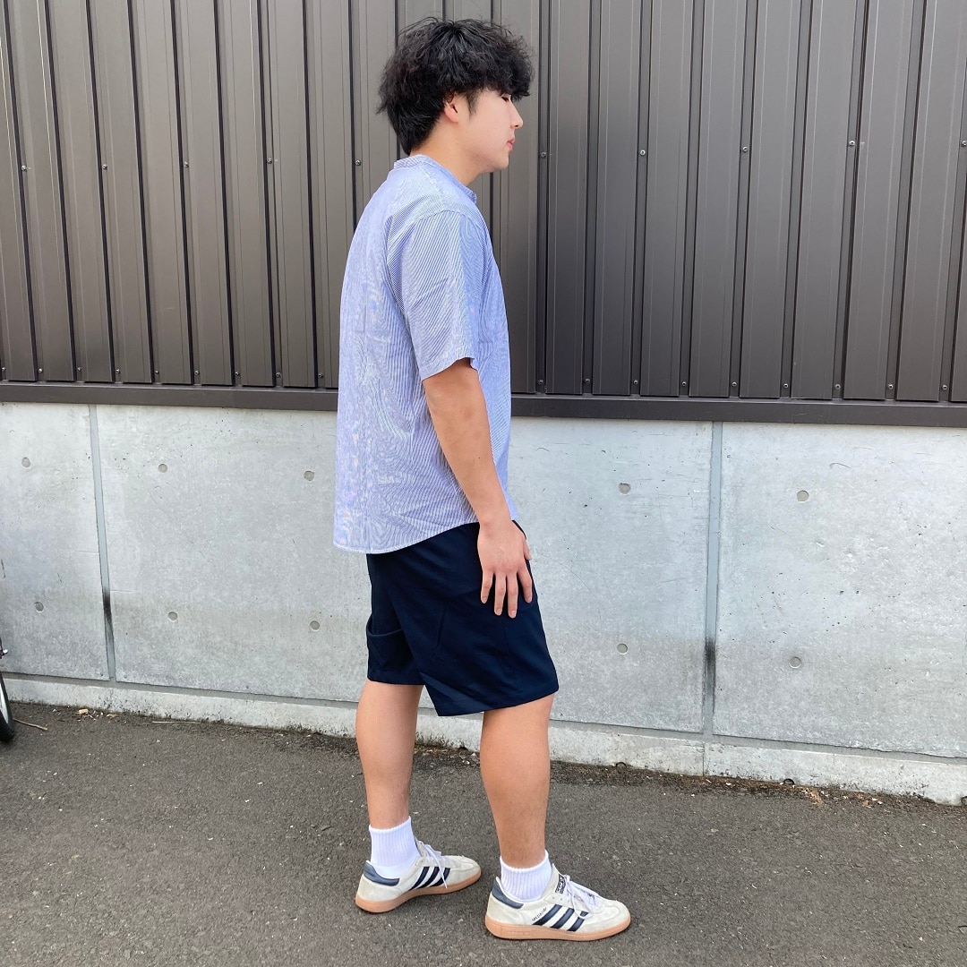 後ろ