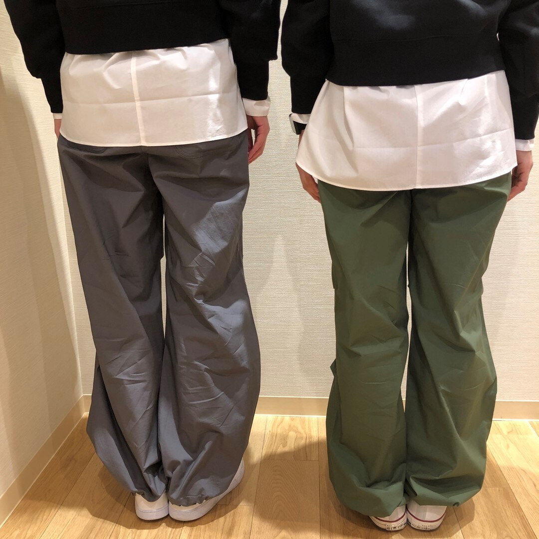 パラシュートパンツ