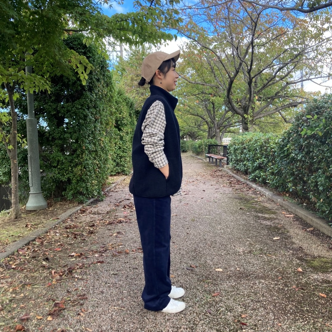右向きの写真