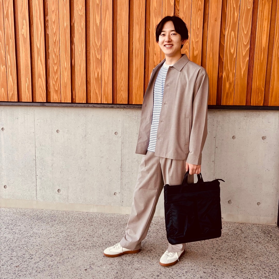 バッグあり全身