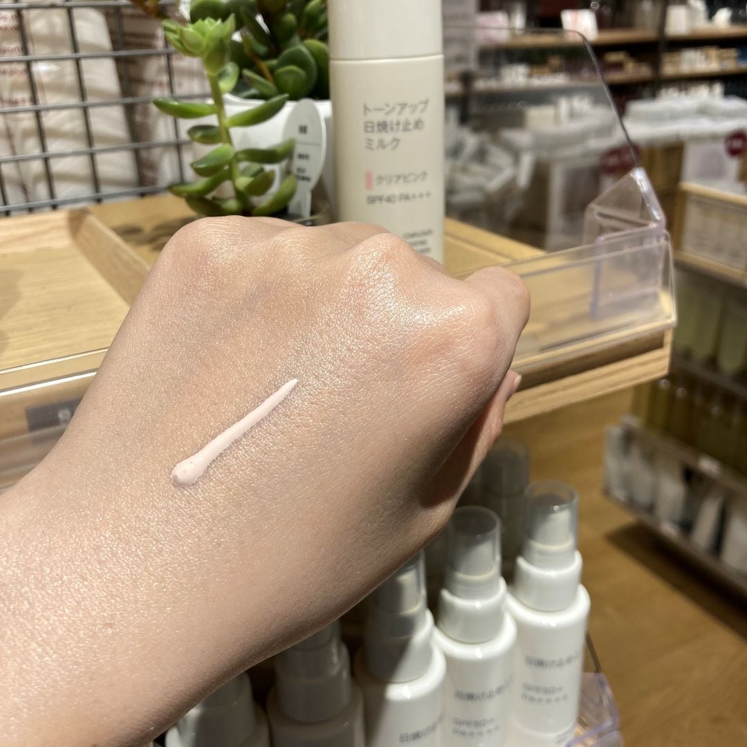 クリアピンク