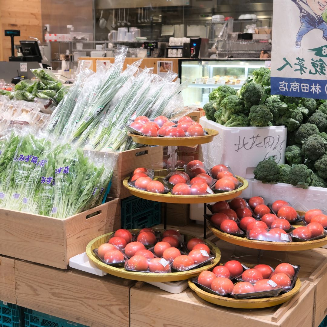 【堺北花田】林田商店さんの市場まつり開催中｜青果売場から