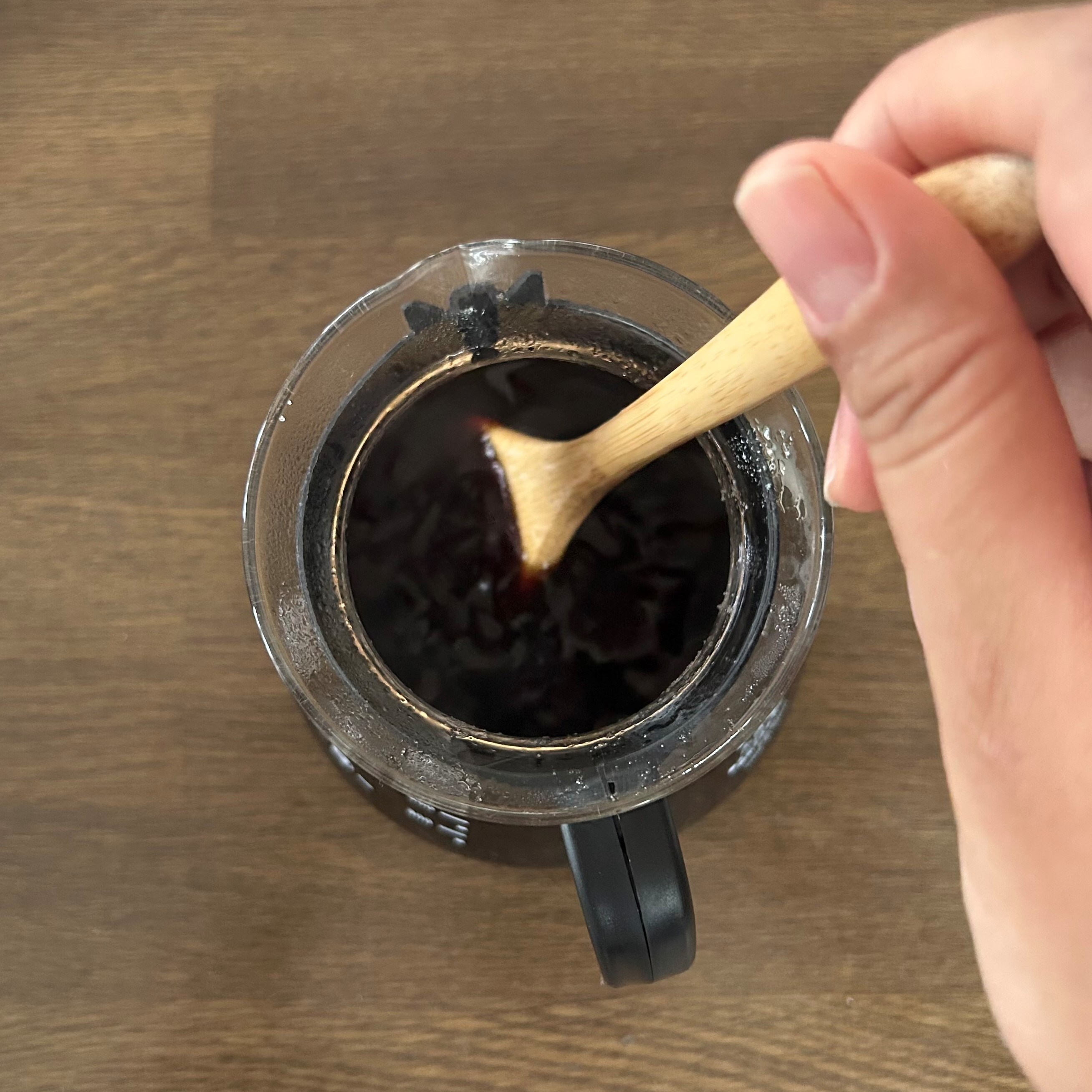 砂糖とゼラチンを混ぜる