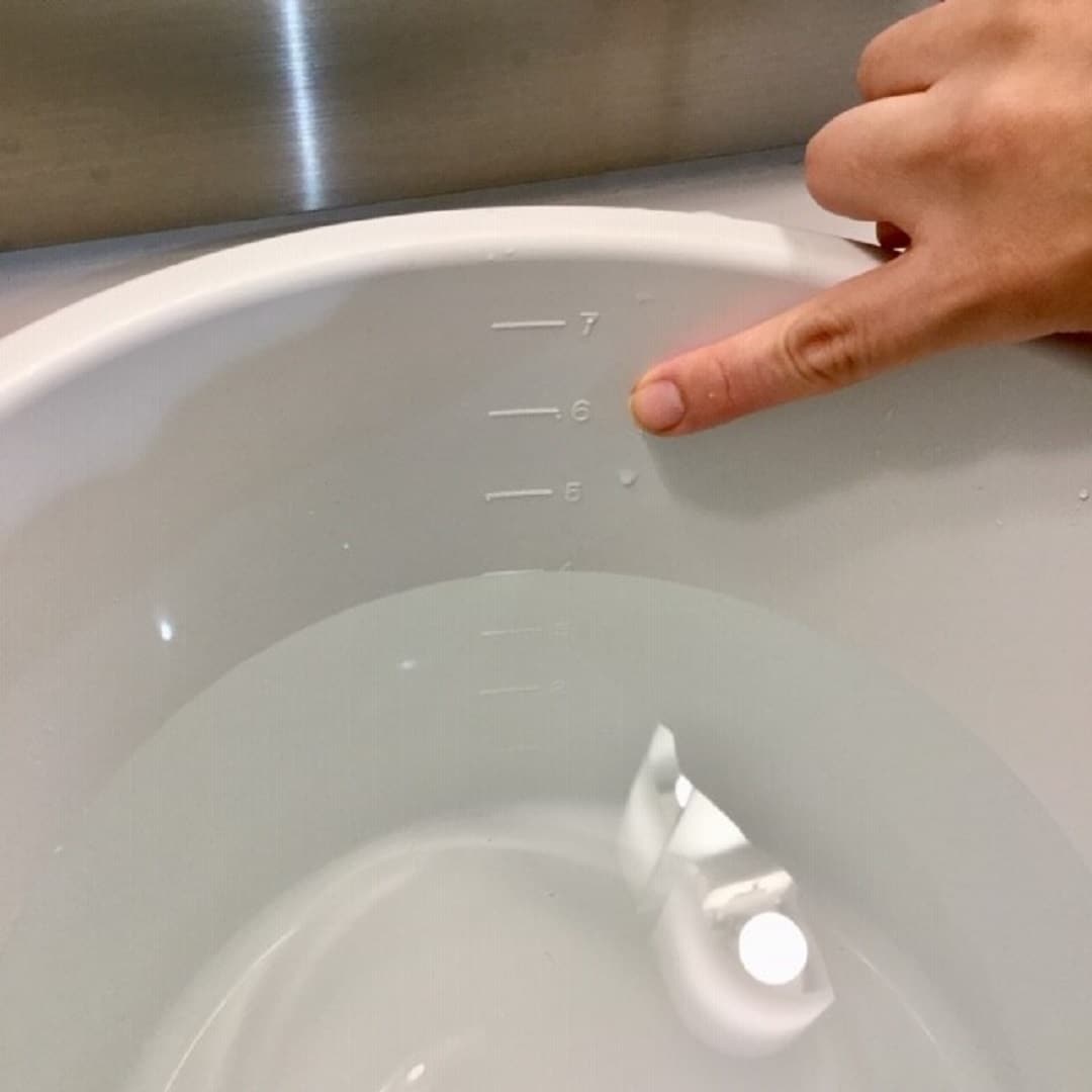 【難波】ポリプロピレンバケツ　フタ付き