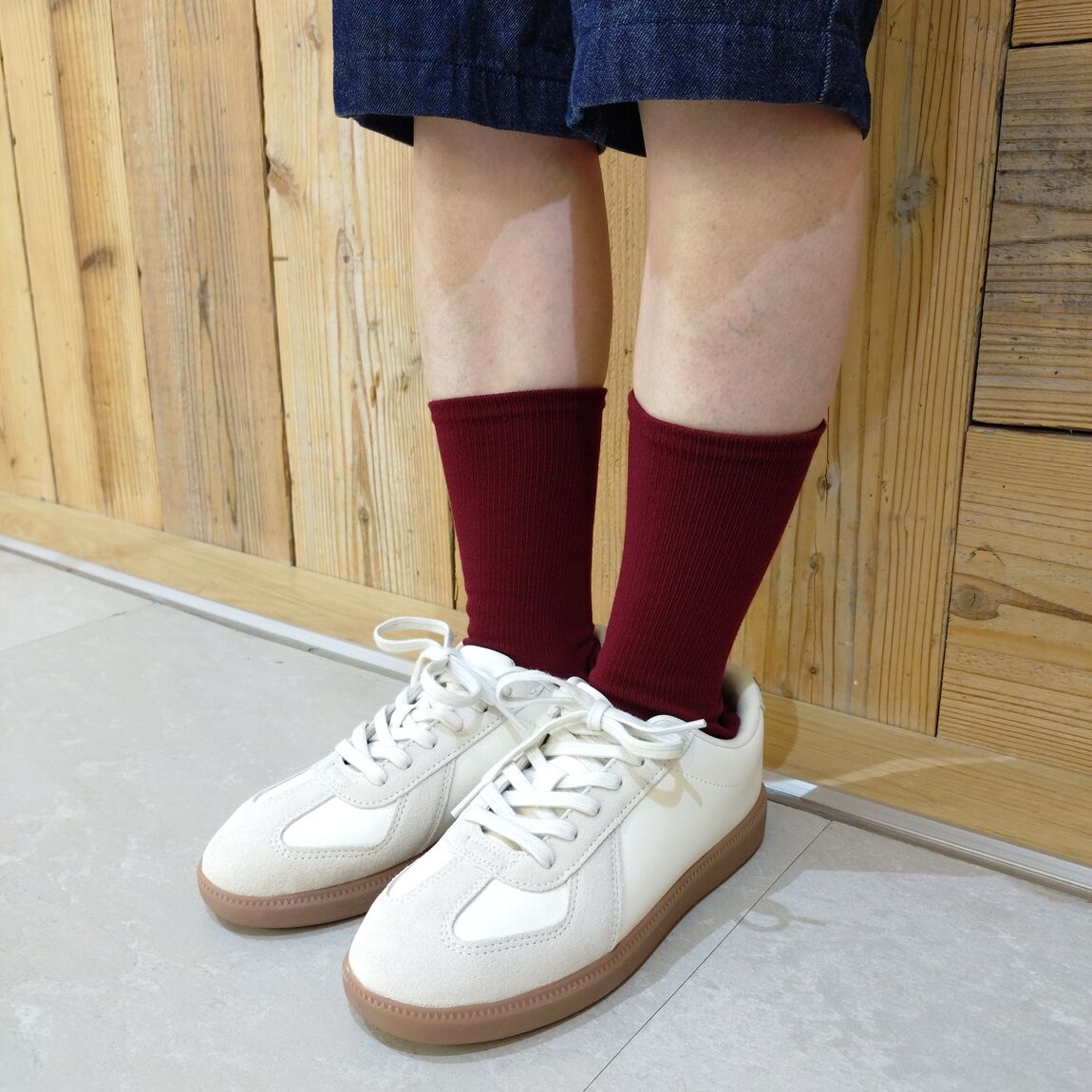 【アミコ東館】定番の靴下に秋色が登場！_q7dhlu