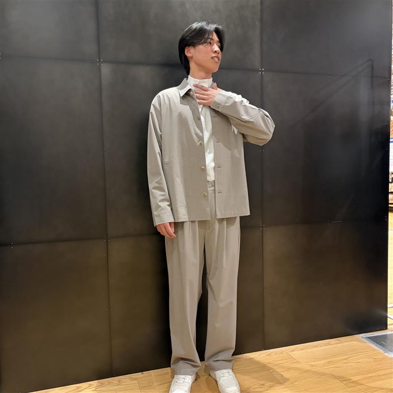 スタッフスナップ胸元