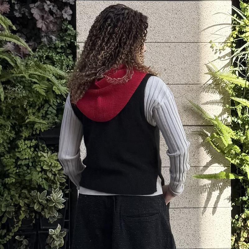 _yY2CvU