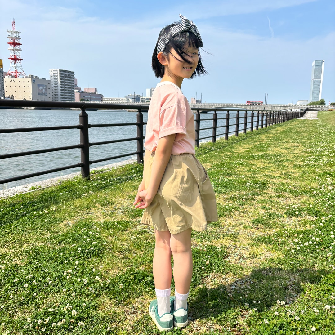うしろ