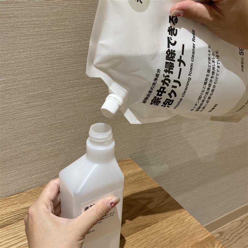 植物由来の洗浄成分　家中が掃除できる泡クリーナー　詰替え用