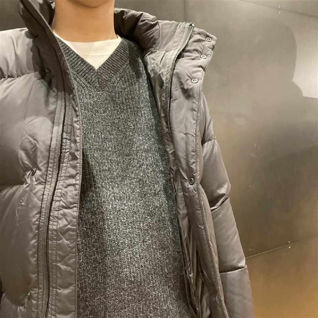 スタッフ上半身