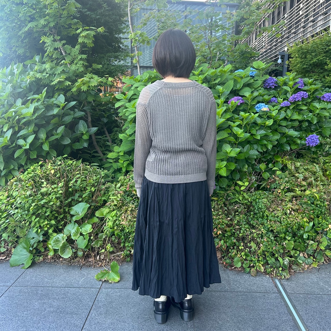 後ろ